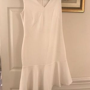 EUC Gorgeous Calvin Klein Shift 🌸🍍